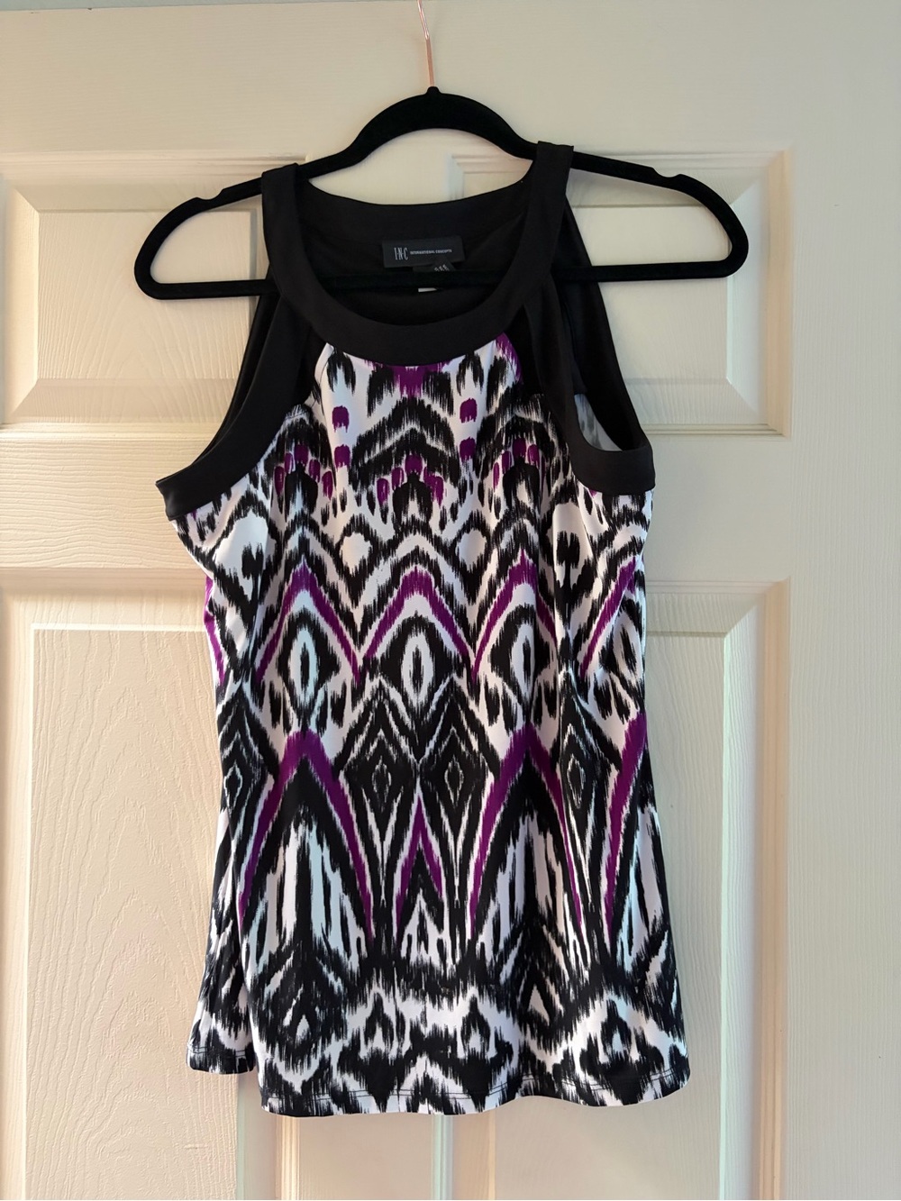 INC International Concepts Black, White & Purple Patterned Sleeveless Tank